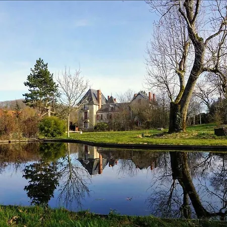 Chateau De La Combe Villa La Celle (Auvergne)