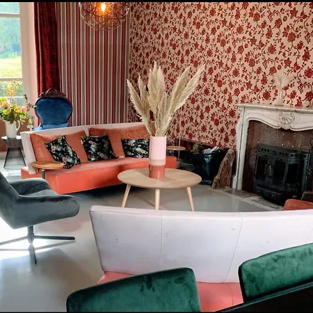 Château De La Combe La Celle (Auvergne)