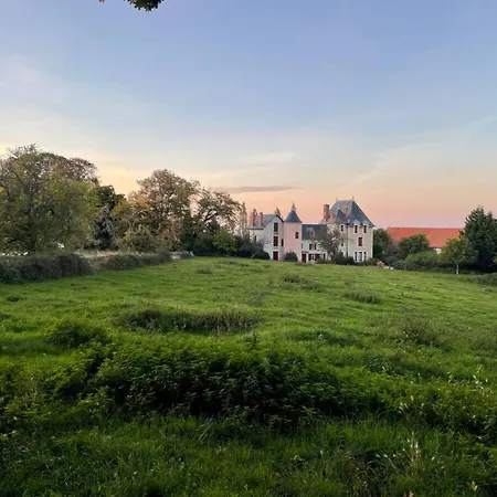 Château De La Combe Villa